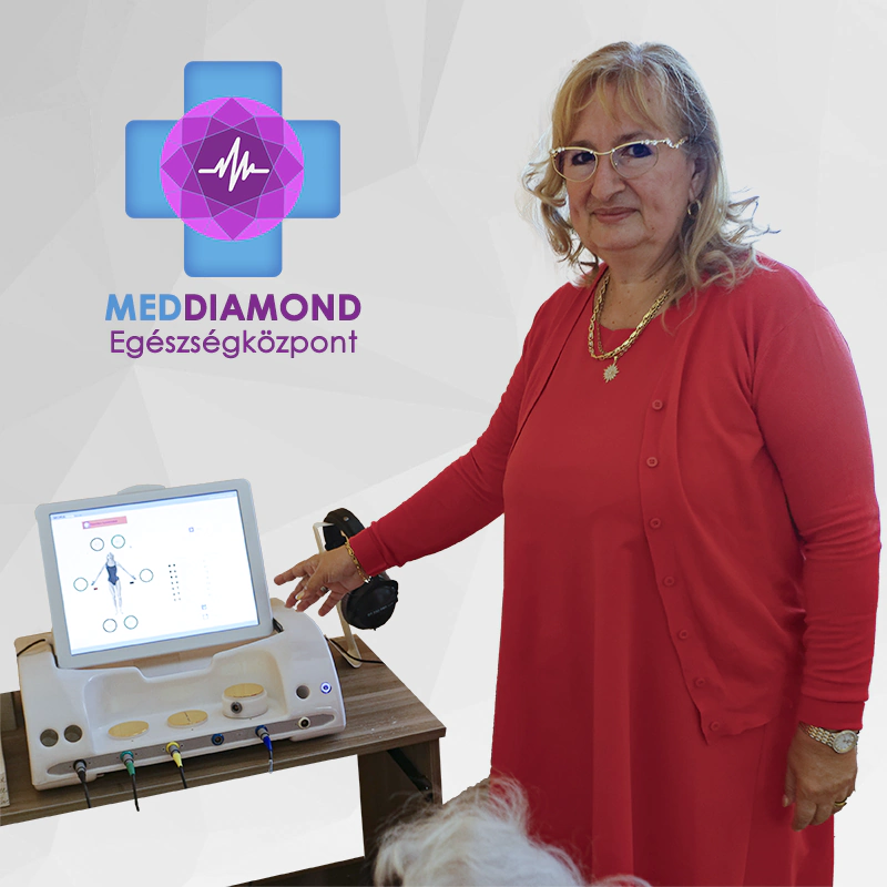 EvaMoraMedDiamond800 Gurbó Éva egy MORA® Nova készülék előtt áll